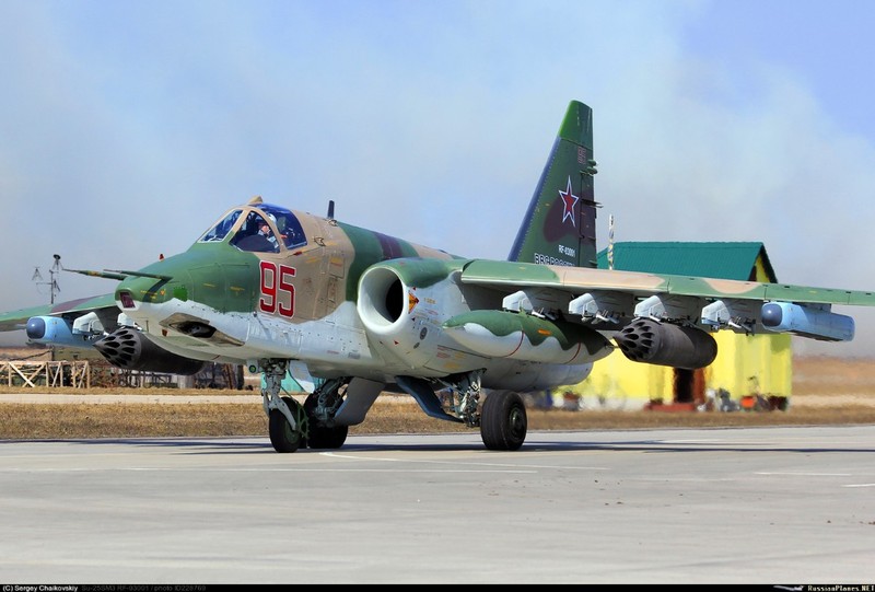 Cuong kich Su-25SM3 Nga dung con thay xang, 