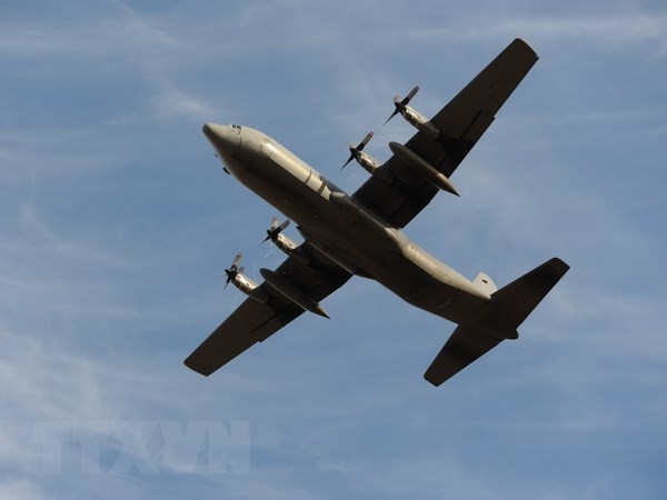 Tai nan C-130 o Philippines: Nhieu nguoi nhay ra truoc khi may bay roi-Hinh-12