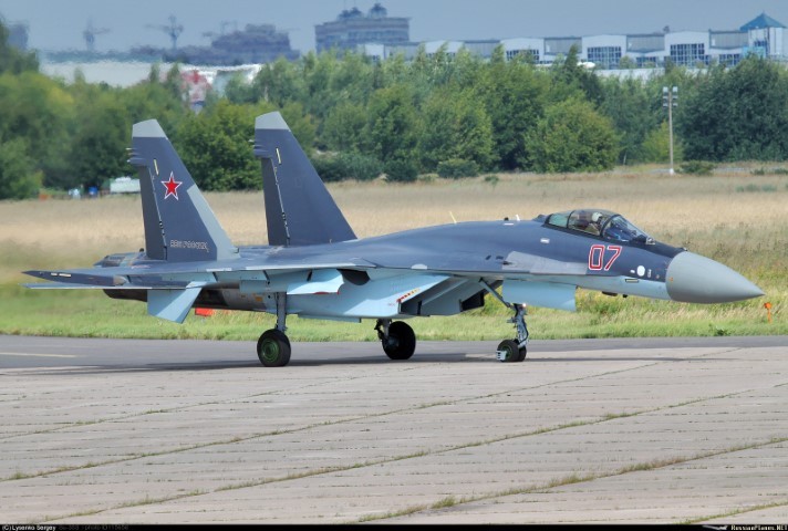 Suc manh may bay tiem kich Su-35 Nga vua gap nan-Hinh-8