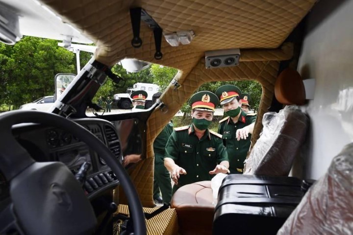 Bao Nga ngac nhien khi Viet Nam hoan cai xe thiet giap-Hinh-7