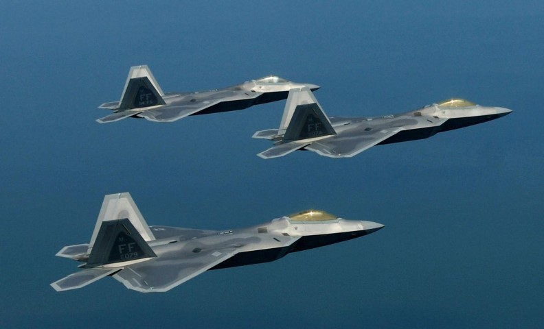 Mai toe lua duong bang khi ha canh khan, tiet lo thiet ke la cua F-22 Raptor-Hinh-16