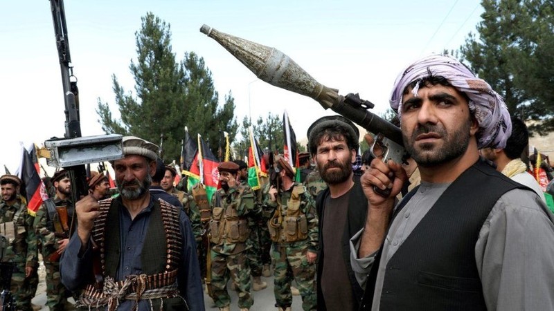 Taliban bat ngo bi tan cong, nghi van tan quan Afghanistan vung day!-Hinh-7