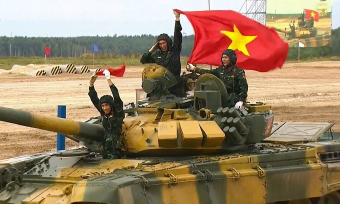 The le cuoc thi Xe tang hanh tien - Tank Biathlon tai Army Games 2021