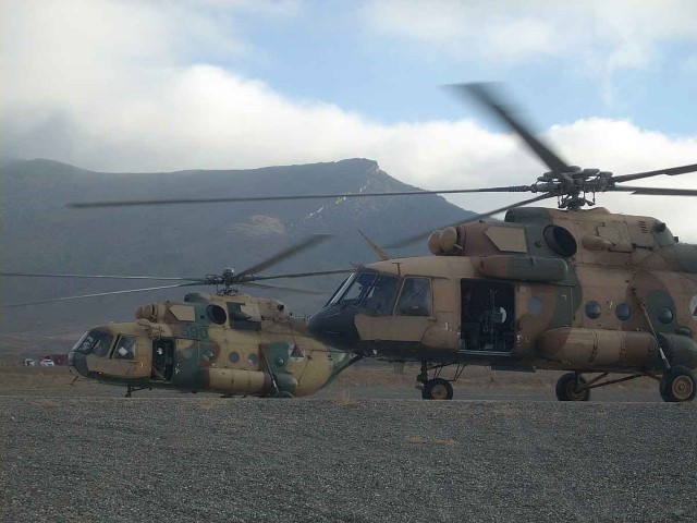 Afghanistan lan dau cho Mi-17 xuat tran, danh Taliban chay tan loan-Hinh-6