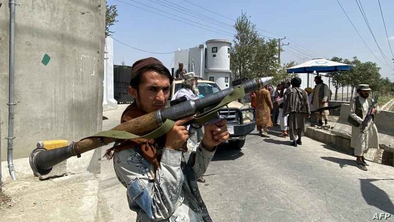 Chua binh dinh xong Afghanistan, Taliban da de doa Uzbekistan-Hinh-10
