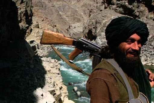 Chua binh dinh xong Afghanistan, Taliban da de doa Uzbekistan-Hinh-5