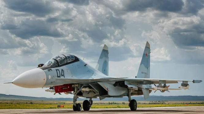 Su thuc Su-30SM2 Super Sukhoi sanh ngang tiem kich the he nam-Hinh-6