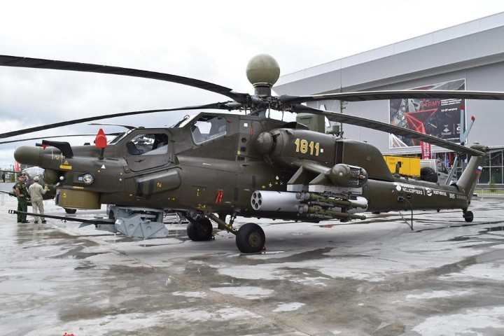 Ukraine 'giat minh' khi chung kien Mi-28NM Nga mang ten lua Khrizantema-VM-Hinh-6