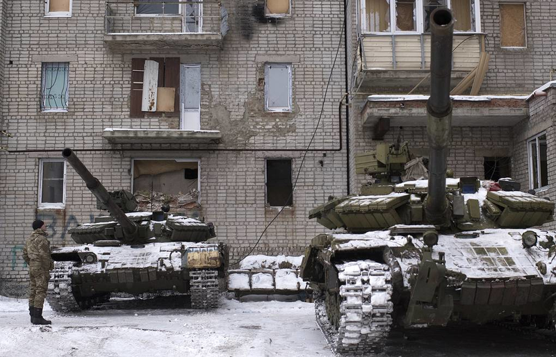 Ukraine thiet hai nang o mien Dong, phao binh Donetsk qua manh!-Hinh-3