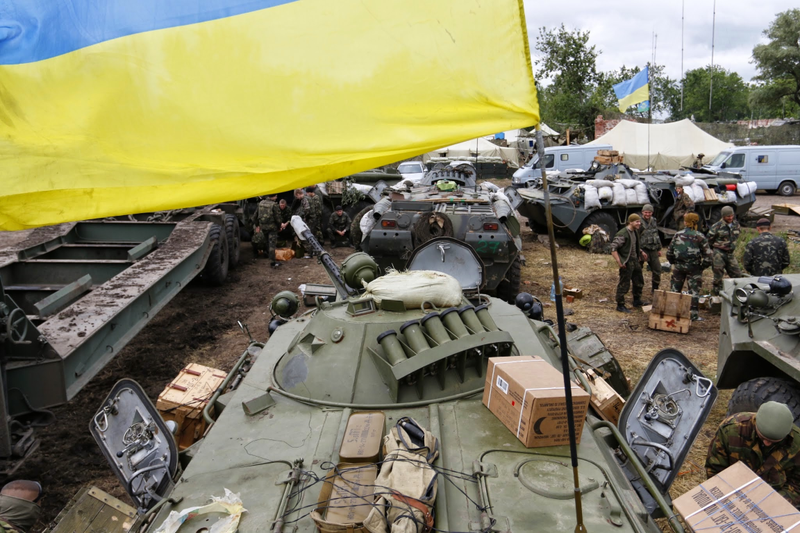 Ukraine thiet hai nang o mien Dong, phao binh Donetsk qua manh!-Hinh-7