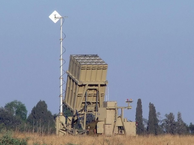 To hop ten lua Iron Dome kho bao ve binh si Ukraine truoc hoa luc manh-Hinh-8