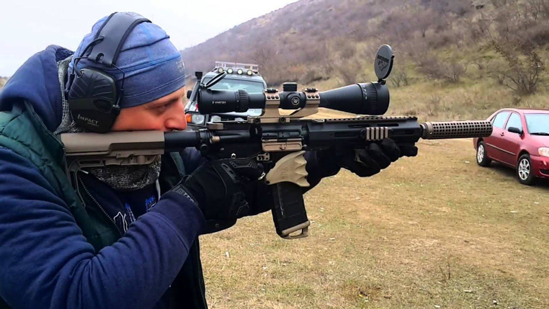 Ve binh Quoc gia Ukraine thay the sung AK bang sung AR-15 My-Hinh-15
