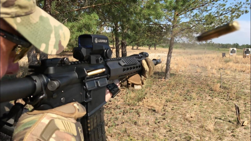 Ve binh Quoc gia Ukraine thay the sung AK bang sung AR-15 My-Hinh-20