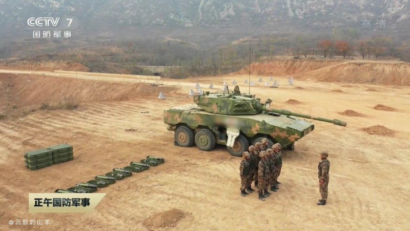 An Do 'giat minh' truoc chien xa Trung Quoc vua dua len bien gioi