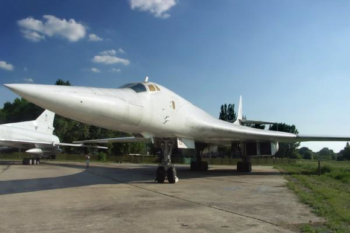 Oanh tac co Tu-160 Ukraine lot vao tay Nga dung giay phut cuoi nhu the nao?-Hinh-10
