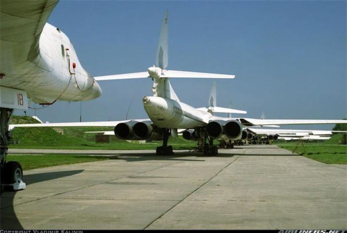 Oanh tac co Tu-160 Ukraine lot vao tay Nga dung giay phut cuoi nhu the nao?-Hinh-3