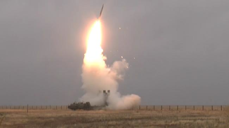 Nga chuyen ten lua S-400 cho An Do khien ca dong minh va doi thu giat minh-Hinh-20