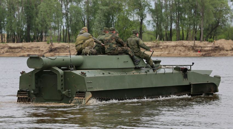 'Rong lua da dau' UR-77 Nga da tien sat bien gioi Ukraine-Hinh-16