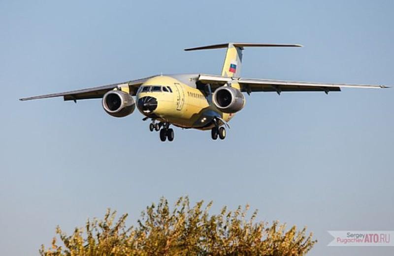 Bat ngo lon khi Ukraine phai... mua may bay Antonov tu Nga-Hinh-6