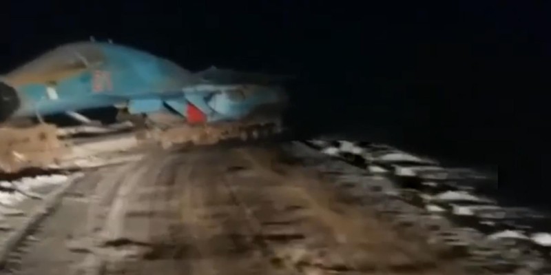 'Xe tang bay' Su-34 Nga gap nan do duong tron truot-Hinh-2