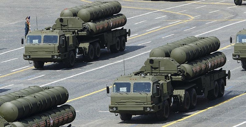 Dung nhu du doan cua NATO, Nga da dieu ten lua S-400 toi sat Ukraine-Hinh-20