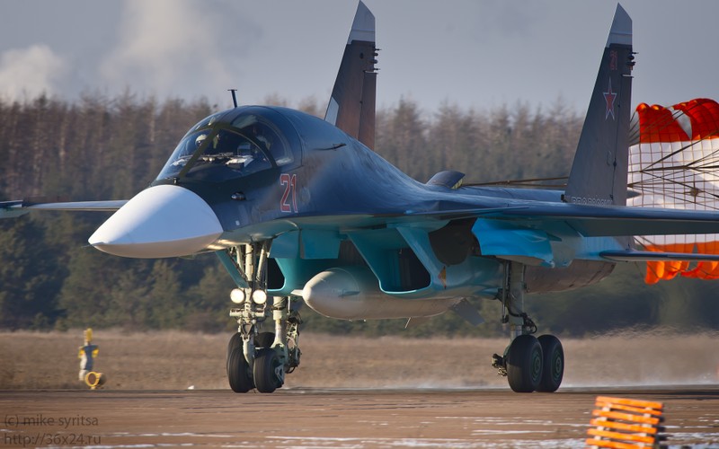 Tiem kich - bom Su-34 co gi khien My va NATO phai kieng ne?