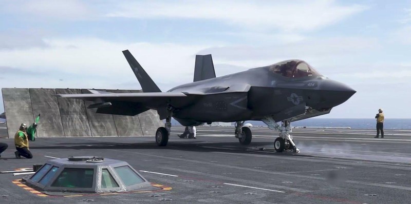 Tiem kich F-35C nuom nuop cat-ha o cua ngo Bien Dong-Hinh-11