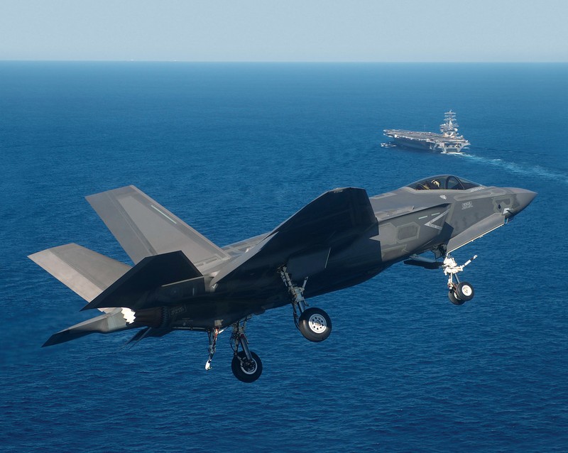 Suc manh tiem kich F-35C vua gap nan gan bien Dong-Hinh-7