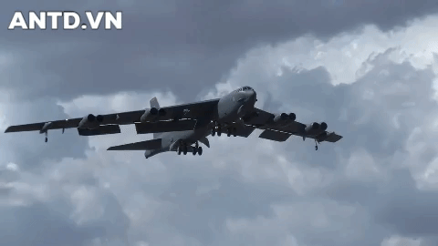 B-52 My toi chau Au giua luc Nga-Ukraine cang nhu day dan