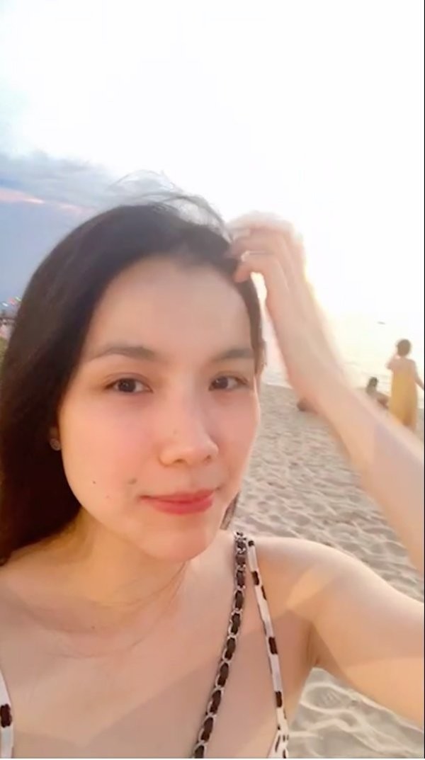 Hoa hau Hoan vu dau tien cua Viet Nam khien fan xuyt xoa-Hinh-2