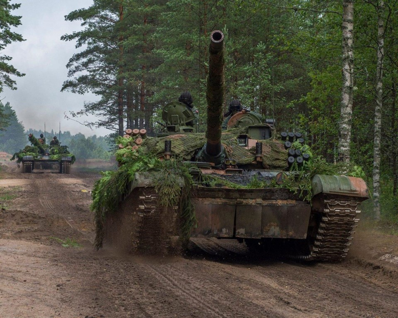 Ukraine nhan xe tang PT-91 tu Ba Lan, san sang tong tan cong Kherson?-Hinh-13