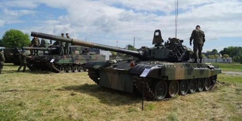 Ukraine nhan xe tang PT-91 tu Ba Lan, san sang tong tan cong Kherson?-Hinh-9