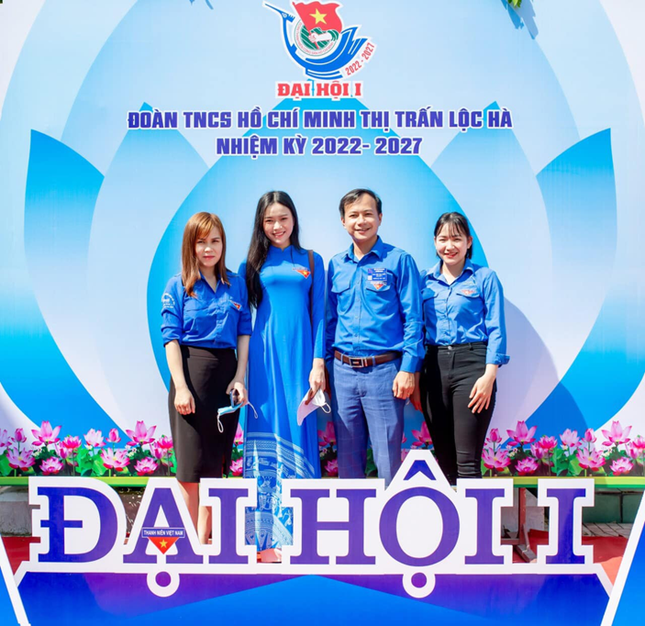 Nu sinh Bao chi xuat sac lot top 5 Hoa hau Ao dai Viet Nam 2022-Hinh-9