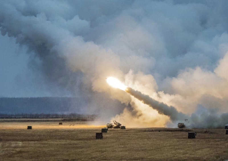 Bao Ukraine: Qua kho de HIMARS phong duoc AGM-88 HARM-Hinh-14