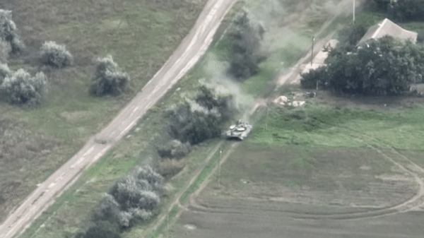 T80BV - dong xe tang tu thoi Lien Xo trong cuoc xung dot tai Ukraine-Hinh-3
