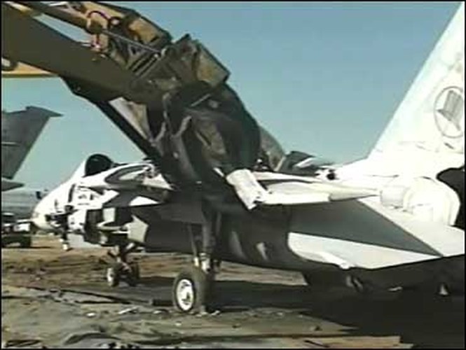 Nguyen nhan khien toan bo chien co F-14 Tomcat 