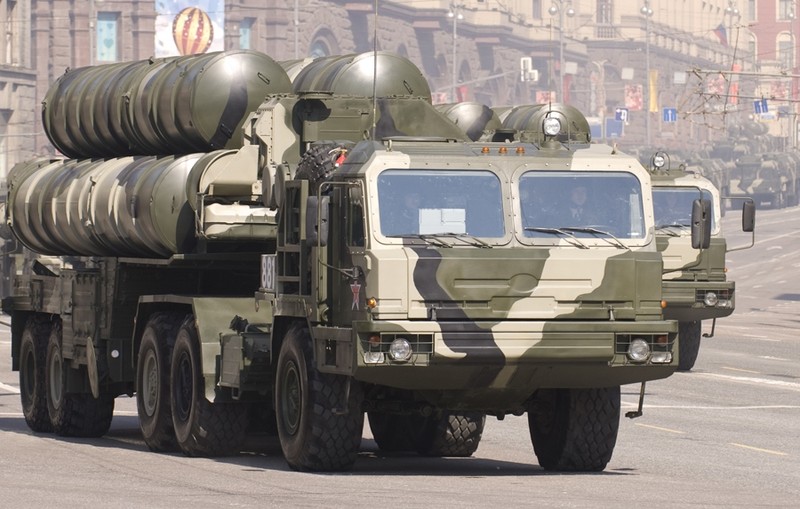 Nga them tinh nang tan cong mat dat cho “Rong lua” S-400