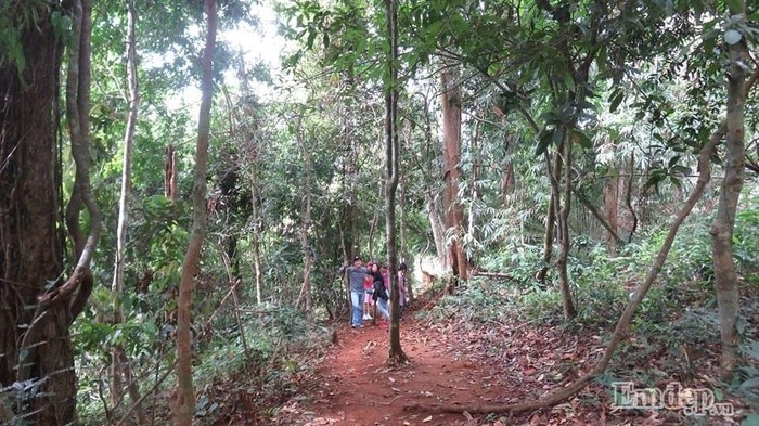 Kham pha thac Dak G’Lun hung vi giua dai ngan Tay Nguyen