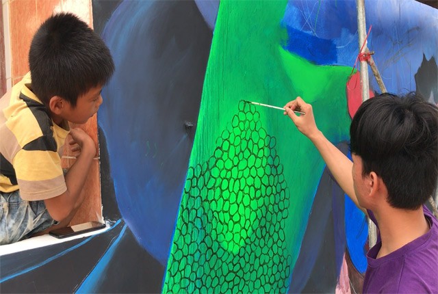 Quang Ngai: Lang tranh bich hoa 3D co &quot;1-0-2&quot; o Ganh Yen-Hinh-7