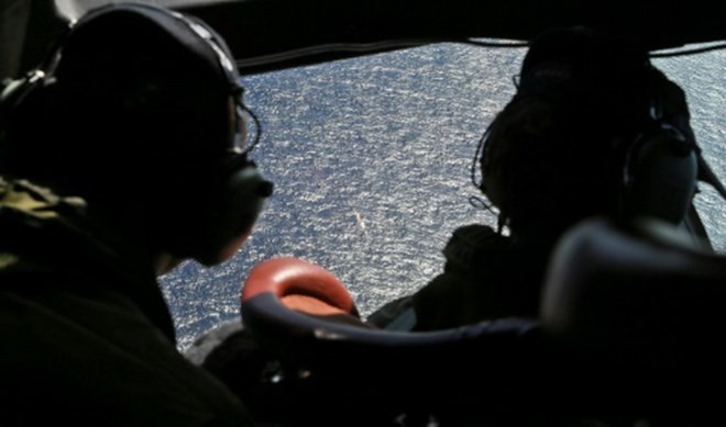 Vu may bay MH370: Phat hien the gioi bi an duoi day dai duong