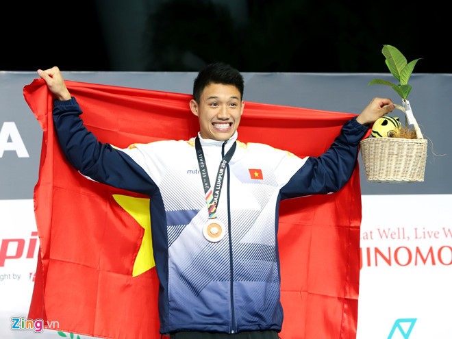 9X goc Viet duoc menh danh "hot boy lang boi" tai SEA Games 29