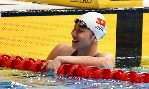 Anh Vien nhan thuong gan 700 trieu dong sau SEA Games