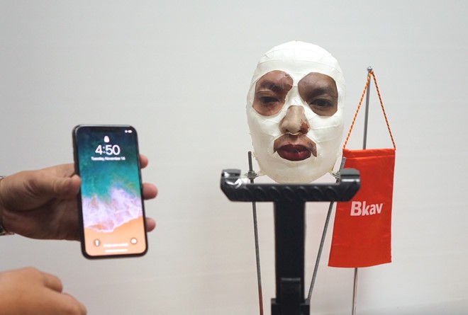 iPhone doi cu khong co Face ID van bat kha xam pham?