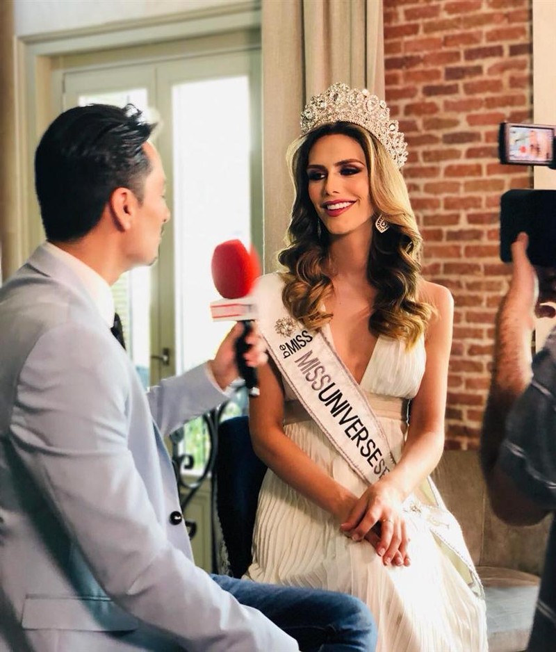 Angela Ponce noi gi khi bi che khong co tu cach thi Miss Universe 2018-Hinh-2