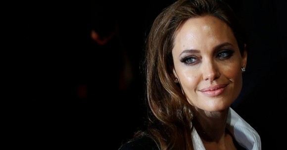 Thuc hu tin don Angelina Jolie se lam dau nuoc Anh-Hinh-3