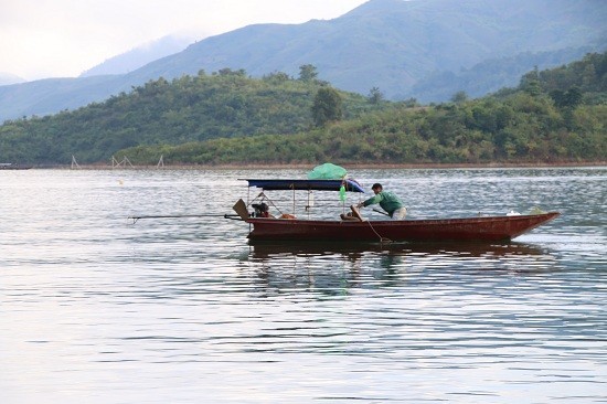 Kiem bon tien tu nghe ca kho song Da-Hinh-3