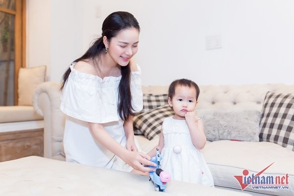 Phan Nhu Thao: Toi ngu di sau khi sinh con-Hinh-3