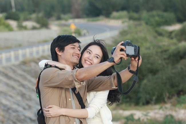 Phu nu co nen yeu nguoi bang tuoi?