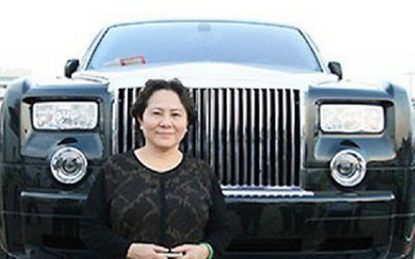 Nu dai gia cuoi Rolls-Royce, benh tat pha san, cuoi doi xo kham-Hinh-4