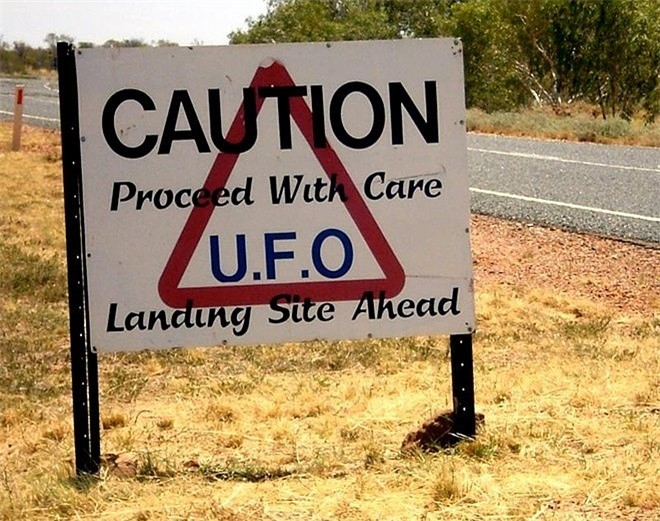 Ben trong 'thu do UFO' o Australia-Hinh-5